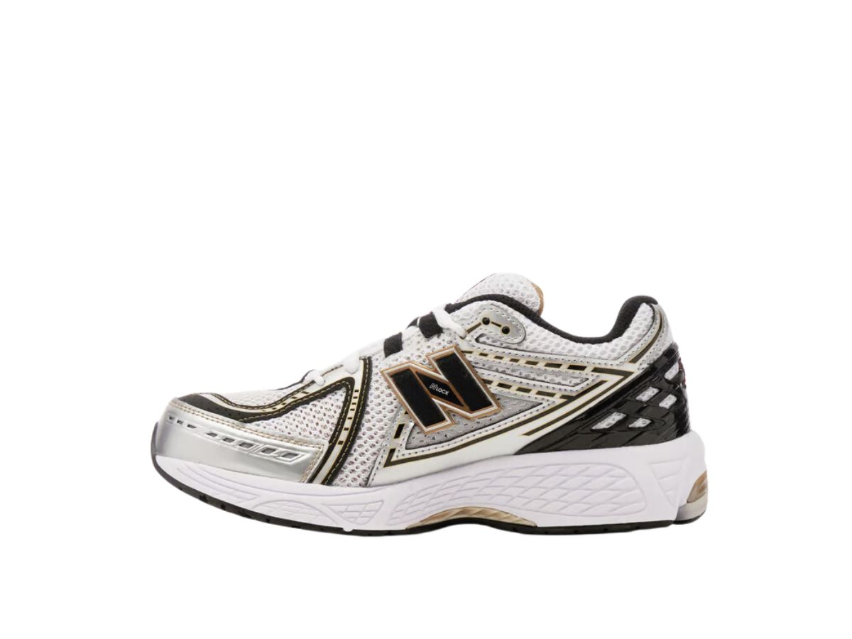 https://d2cva83hdk3bwc.cloudfront.net/new-balance-1906r-white-metallic-gold-gs-2.jpg