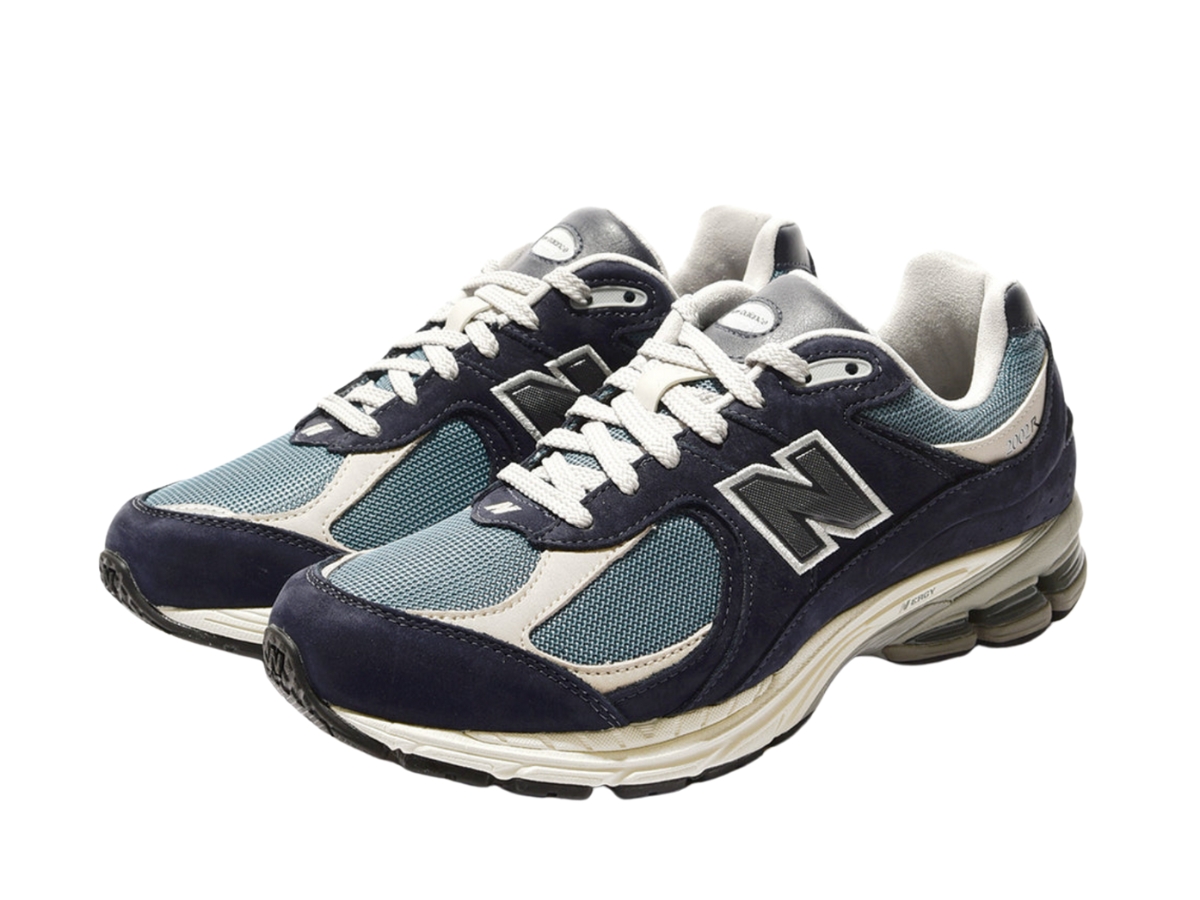 https://d2cva83hdk3bwc.cloudfront.net/new-balance-2002r-dark-navy--3.jpg