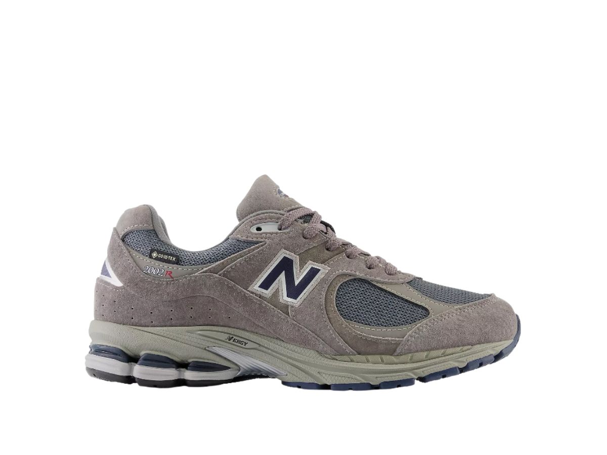 https://d2cva83hdk3bwc.cloudfront.net/new-balance-2002r-gore-tex-castlerock-1.jpg