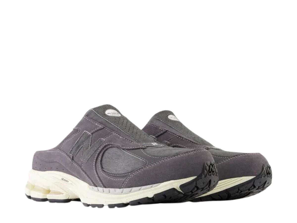 https://d2cva83hdk3bwc.cloudfront.net/new-balance-2002r-mule-magnet-grey--2.jpg