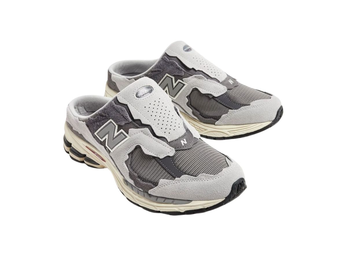 https://d2cva83hdk3bwc.cloudfront.net/new-balance-2002r-mule-protection-pack-5.jpg