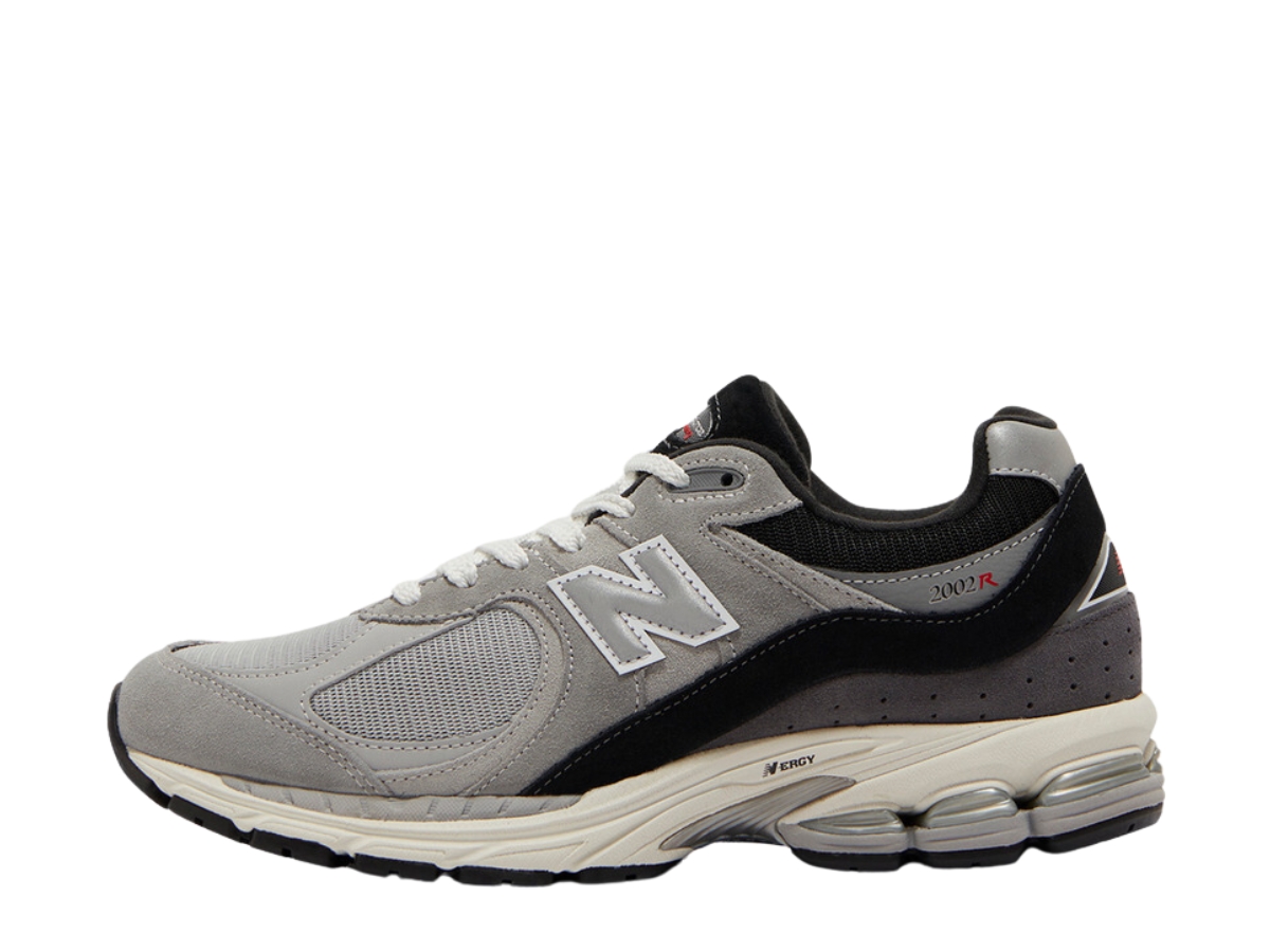 https://d2cva83hdk3bwc.cloudfront.net/new-balance-2002r-slate-grey-raincloud-2.jpg