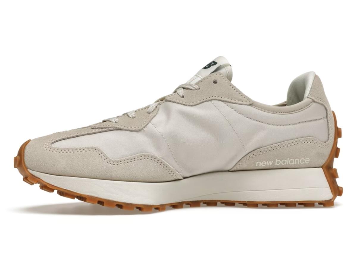 https://d2cva83hdk3bwc.cloudfront.net/new-balance-327-timberwolf-nightwatch-green-2.jpg