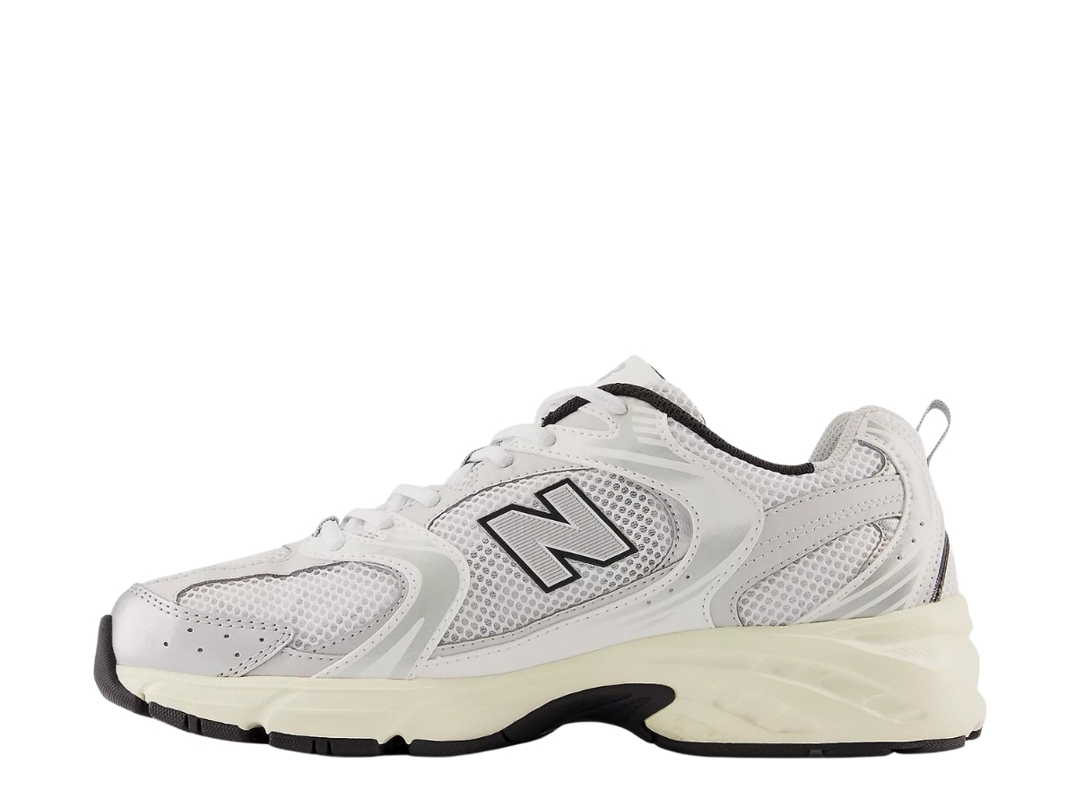 https://d2cva83hdk3bwc.cloudfront.net/new-balance-530-silver-cream-2.jpg