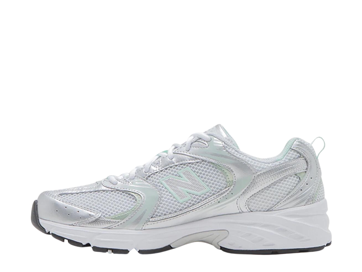 https://d2cva83hdk3bwc.cloudfront.net/new-balance-530-white-cosmic-jade-2.jpg