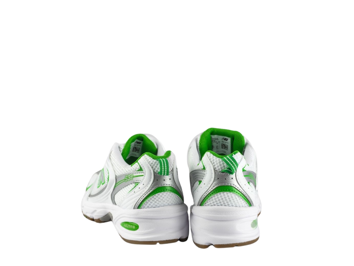 https://d2cva83hdk3bwc.cloudfront.net/new-balance-530-white-green---3.jpg