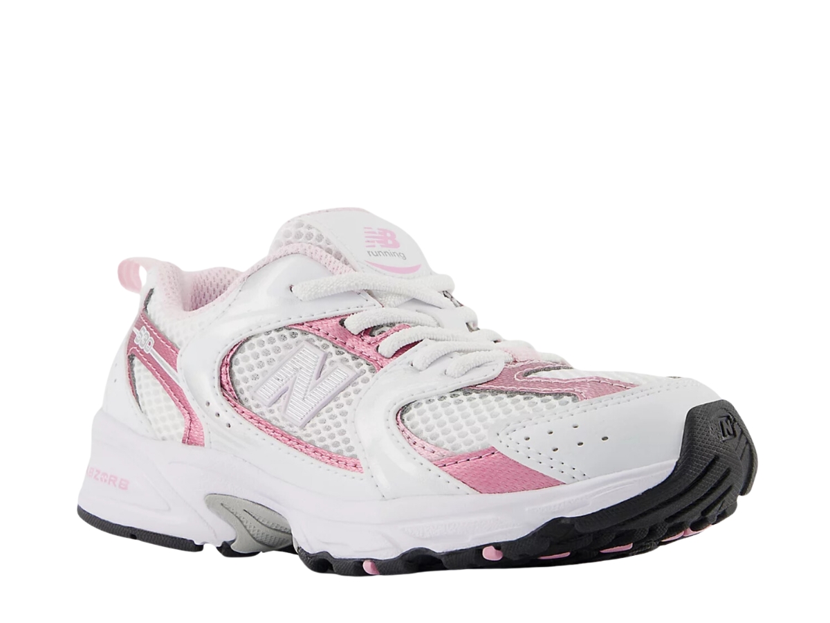 https://d2cva83hdk3bwc.cloudfront.net/new-balance-530-white-whit-pink-sugar--gs----wide-2.jpg