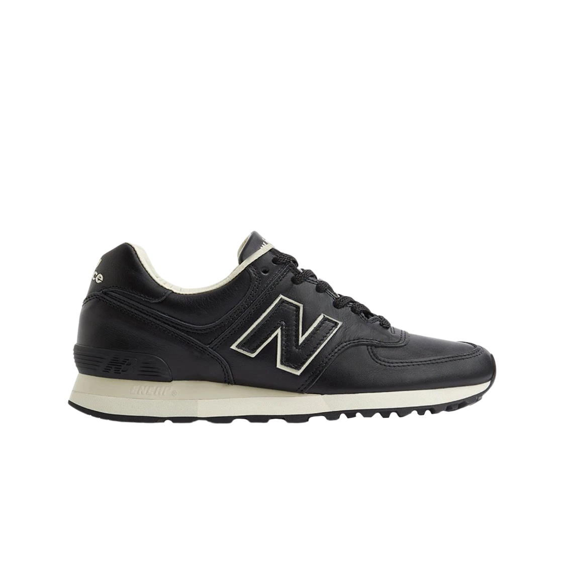 https://d2cva83hdk3bwc.cloudfront.net/new-balance-576-made-in-uk-black-2.jpg