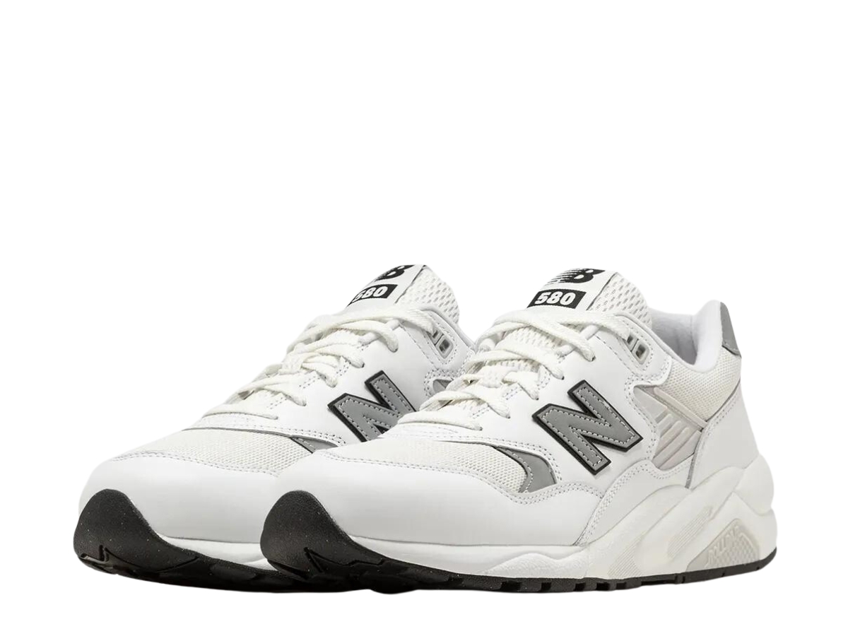 https://d2cva83hdk3bwc.cloudfront.net/new-balance-580-white-3.jpg