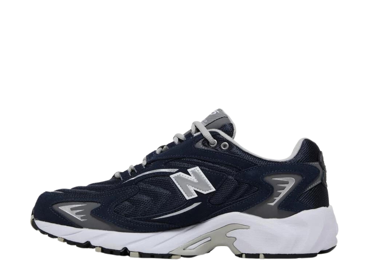 https://d2cva83hdk3bwc.cloudfront.net/new-balance-725-navy-white--2.jpg