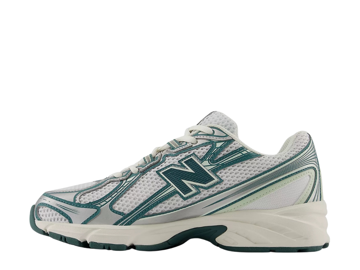 https://d2cva83hdk3bwc.cloudfront.net/new-balance-740-white-with-marsh-green-and-sea-salt-2.jpg