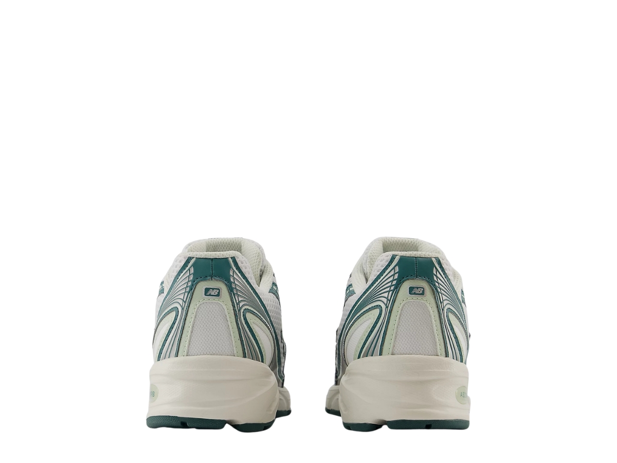 https://d2cva83hdk3bwc.cloudfront.net/new-balance-740-white-with-marsh-green-and-sea-salt-5.jpg