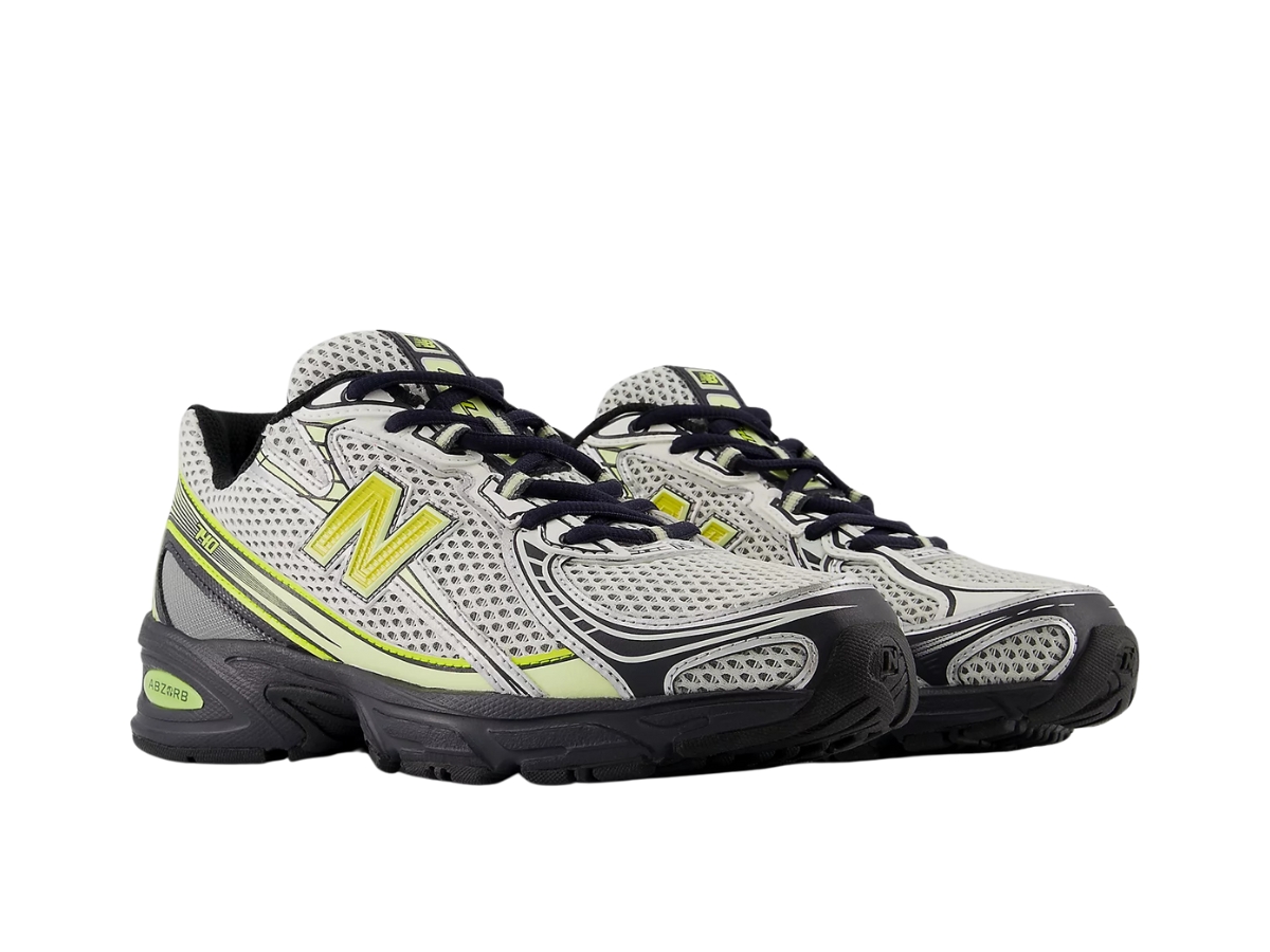 https://d2cva83hdk3bwc.cloudfront.net/new-balance-740v2-sea-salt-phantom-3.jpg