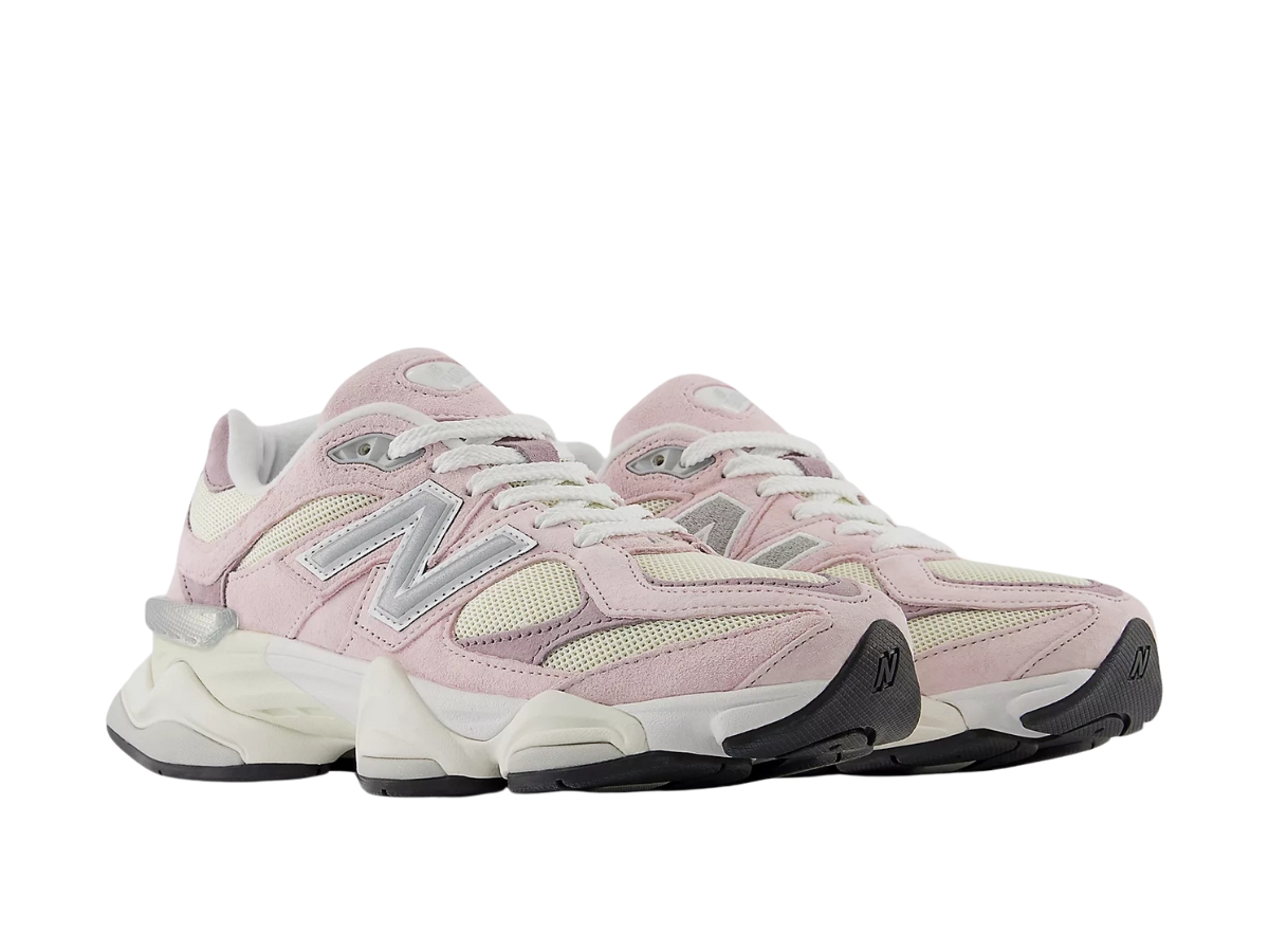 https://d2cva83hdk3bwc.cloudfront.net/new-balance-9060-rose-sugar-angora-3.jpg