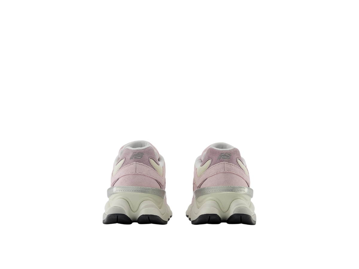 https://d2cva83hdk3bwc.cloudfront.net/new-balance-9060-rose-sugar-angora-5.jpg