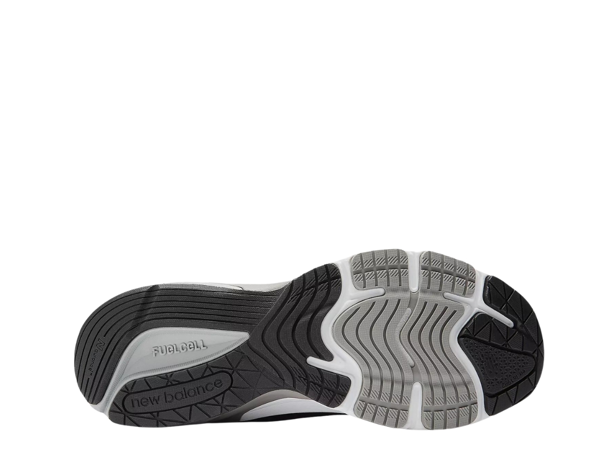 https://d2cva83hdk3bwc.cloudfront.net/new-balance-990v6-miusa-black-white-b-standard-w-4.jpg