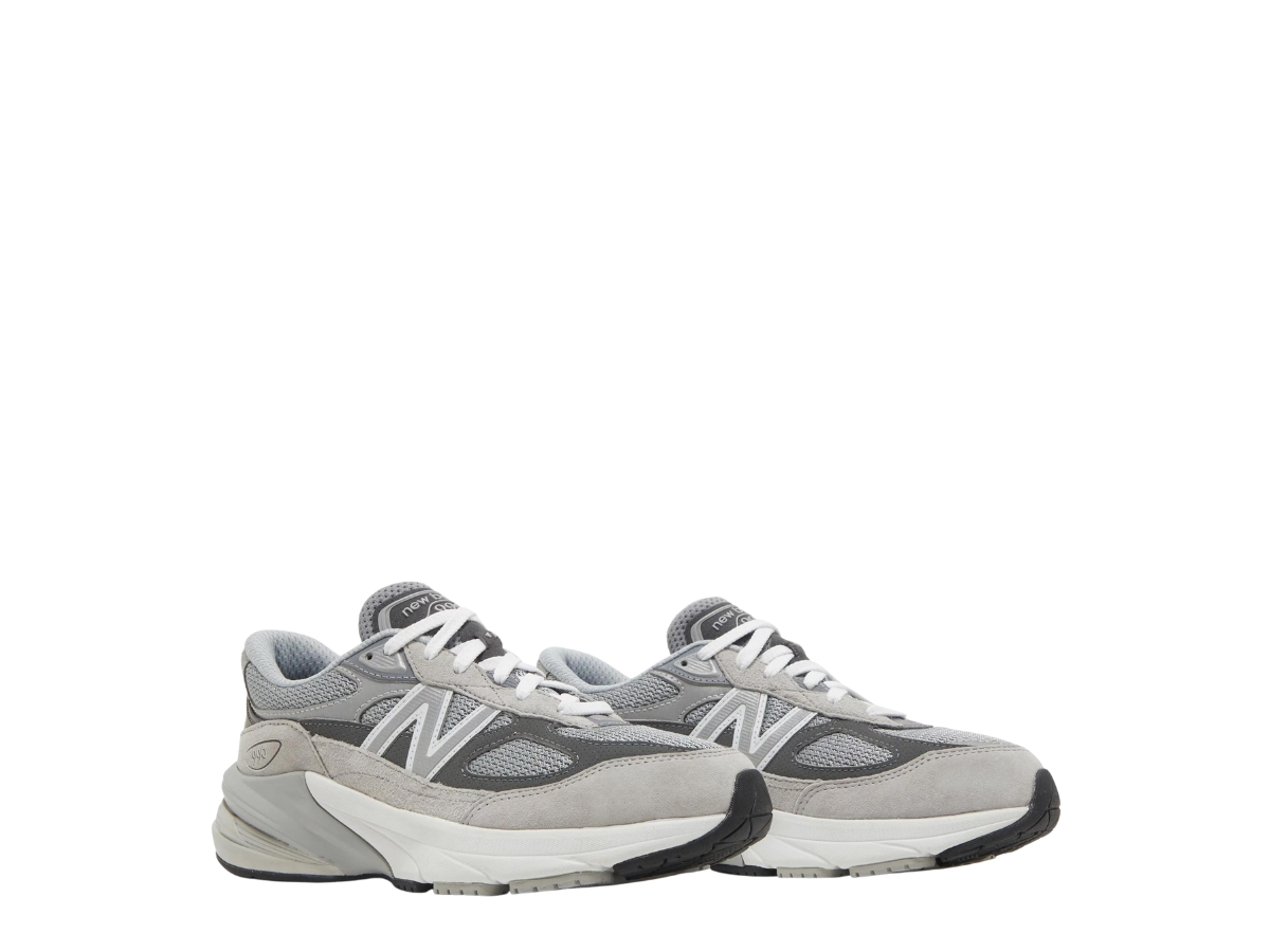 https://d2cva83hdk3bwc.cloudfront.net/new-balance-990v6-miusa-grey--gs--3.jpg