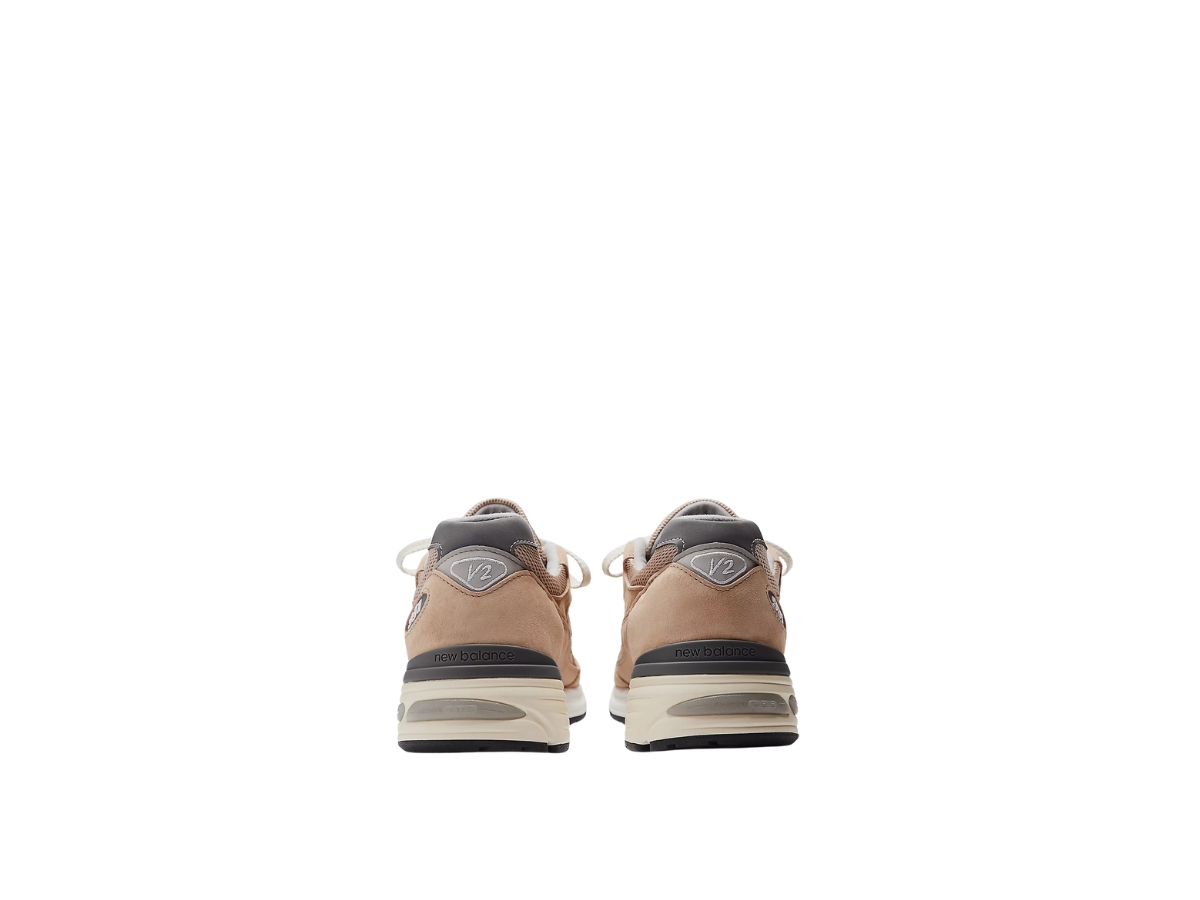 https://d2cva83hdk3bwc.cloudfront.net/new-balance-991v2-cuban-sand-5.jpg