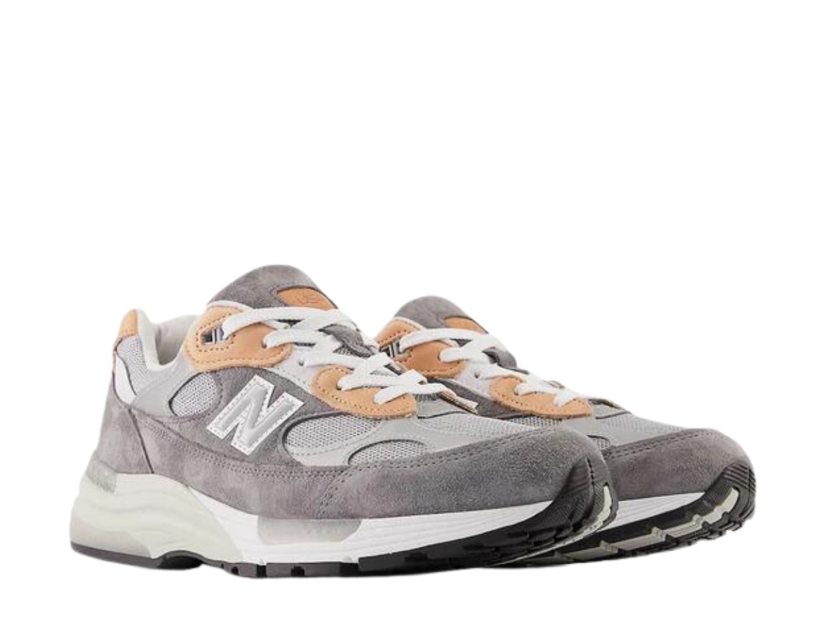 https://d2cva83hdk3bwc.cloudfront.net/new-balance-992-todd-snyder-10th-anniversary-3.jpg