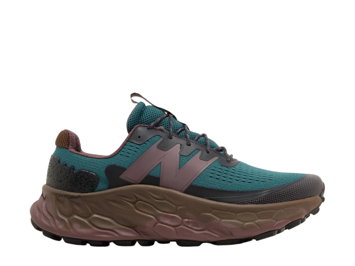 https://d2cva83hdk3bwc.cloudfront.net/new-balance-fresh-foam-x-more-trail-new-spruce-dark-mushroom-1.jpg