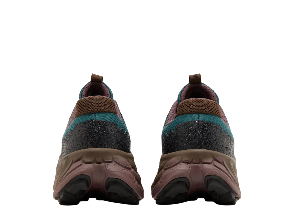 https://d2cva83hdk3bwc.cloudfront.net/new-balance-fresh-foam-x-more-trail-new-spruce-dark-mushroom-5.jpg