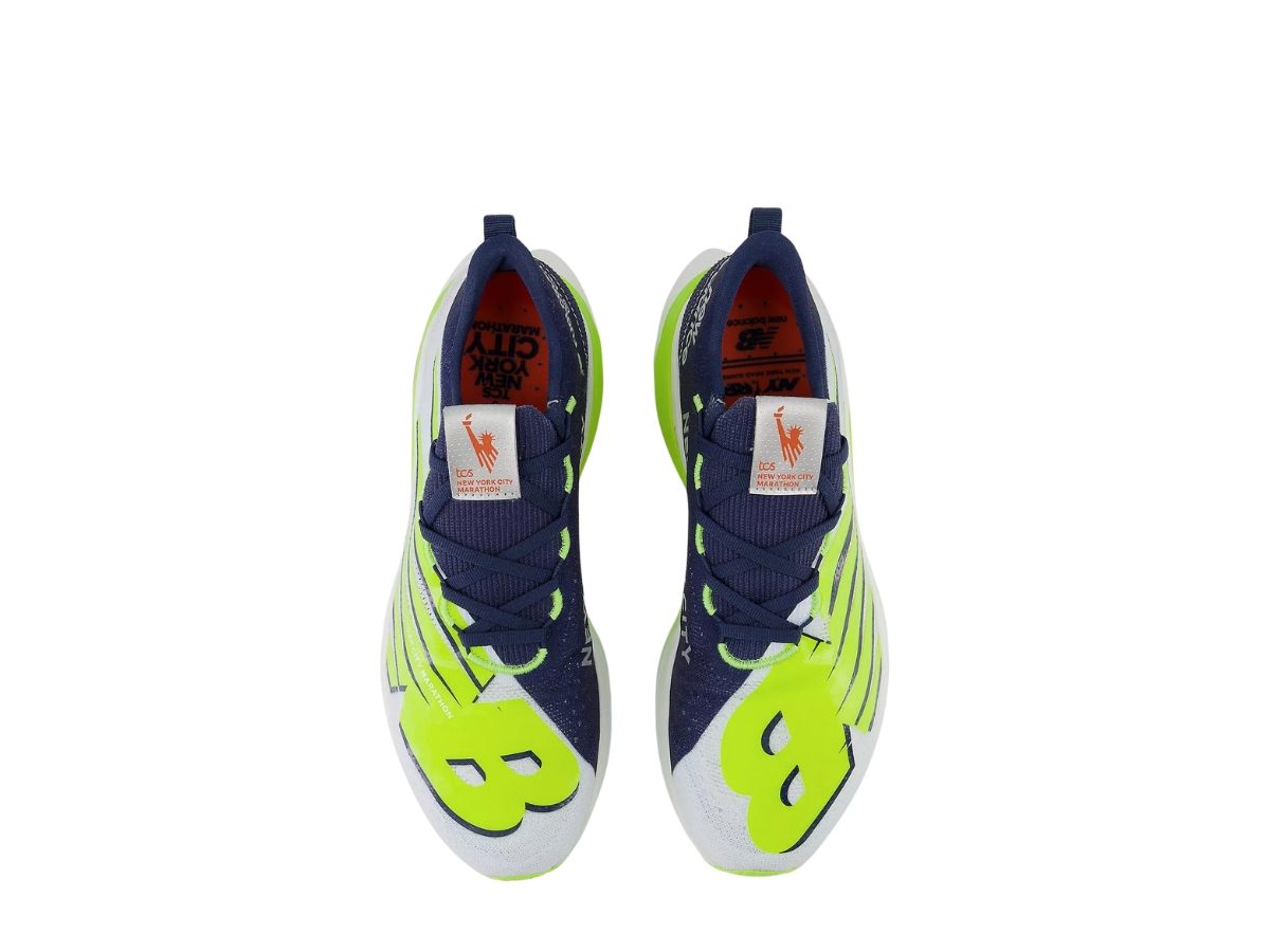 https://d2cva83hdk3bwc.cloudfront.net/new-balance-fuelcell-sc-elite-v3-tcs-new-york-city-marathon-4.jpg