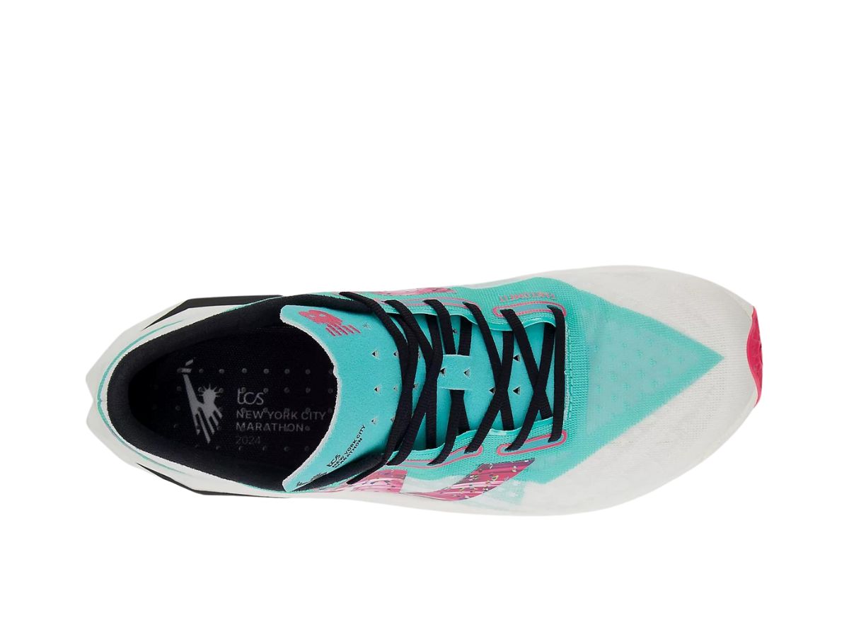 https://d2cva83hdk3bwc.cloudfront.net/new-balance-fuelcell-supercomp-elite-v4-nyc-marathon-4.jpg
