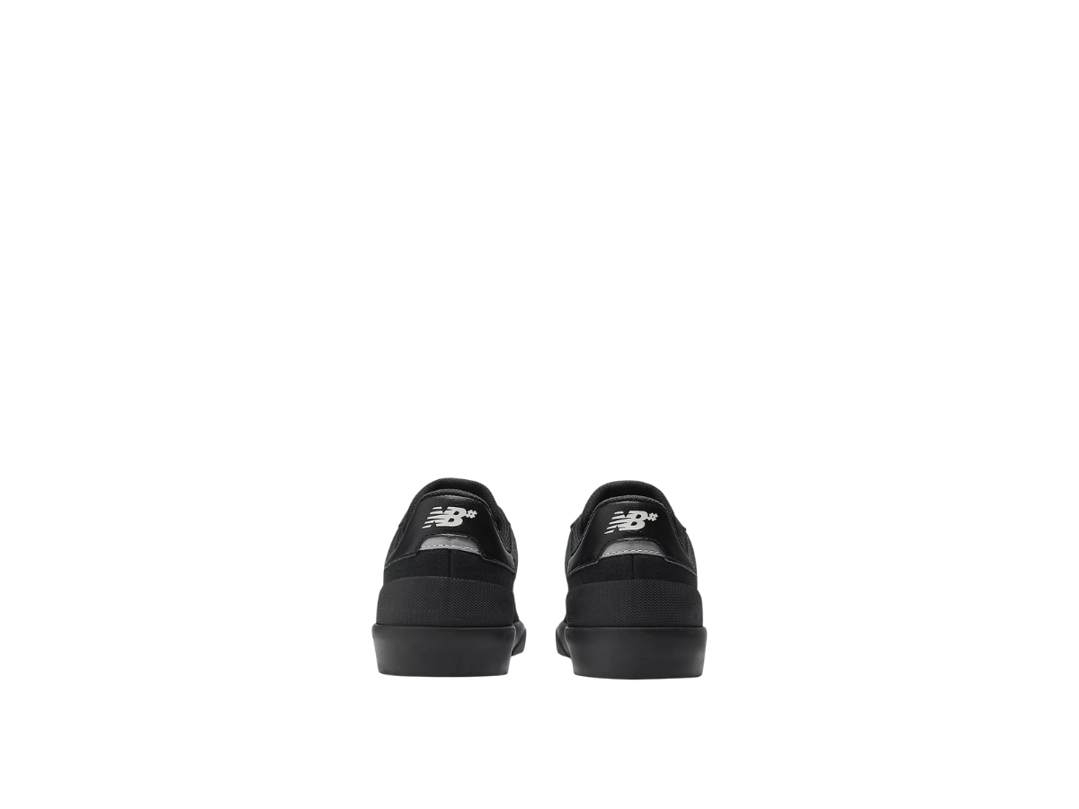 https://d2cva83hdk3bwc.cloudfront.net/new-balance-numeric-272-black-white-5.jpg