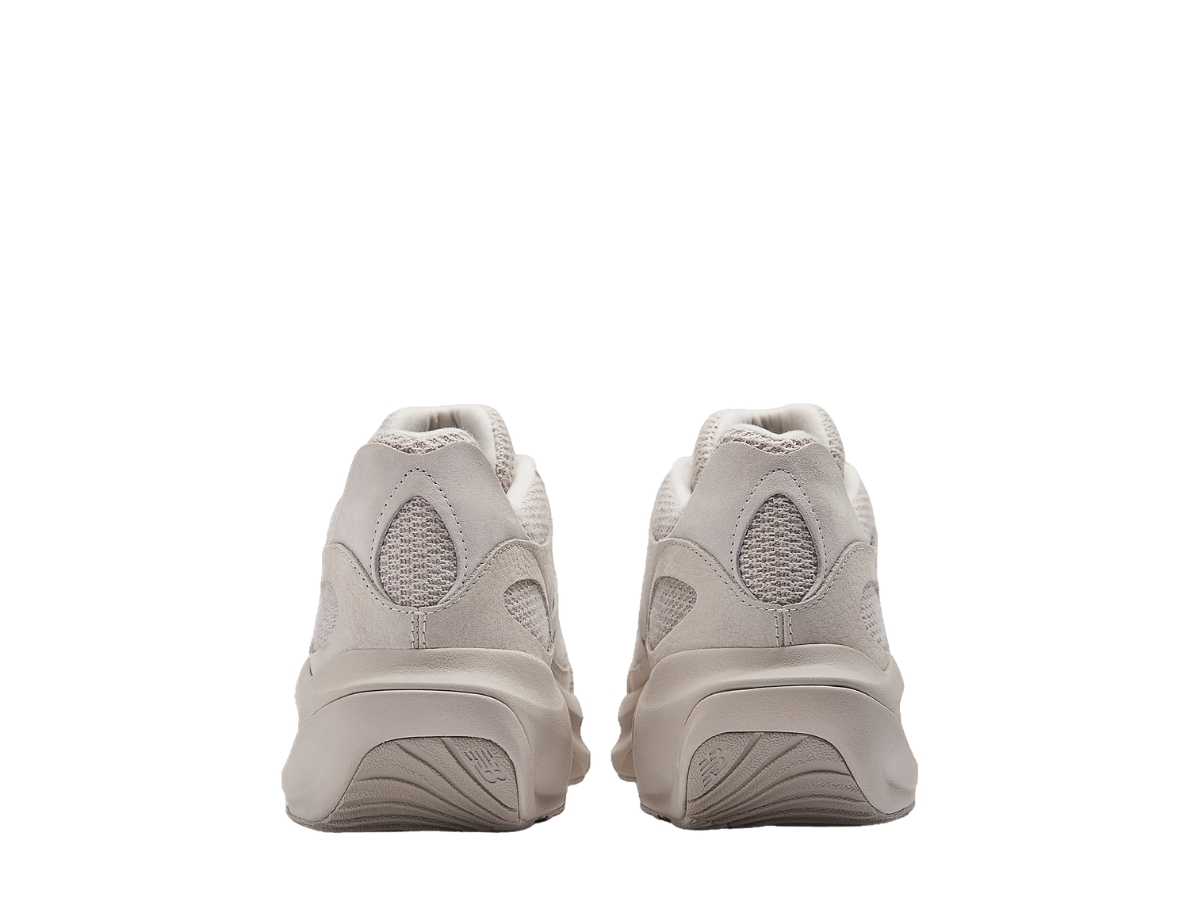 https://d2cva83hdk3bwc.cloudfront.net/new-balance-wrpd-runner-moonrock-light-mushroom-6.jpg