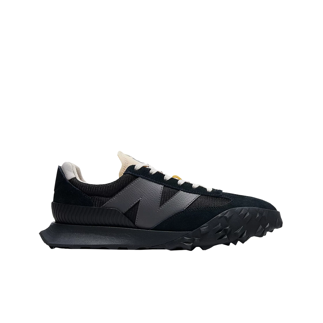 https://d2cva83hdk3bwc.cloudfront.net/new-balance-xc-72-black-moonbeam-1.jpg