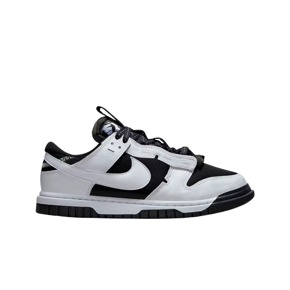 https://d2cva83hdk3bwc.cloudfront.net/nike-air-dunk-jumbo-black-white-2.jpg