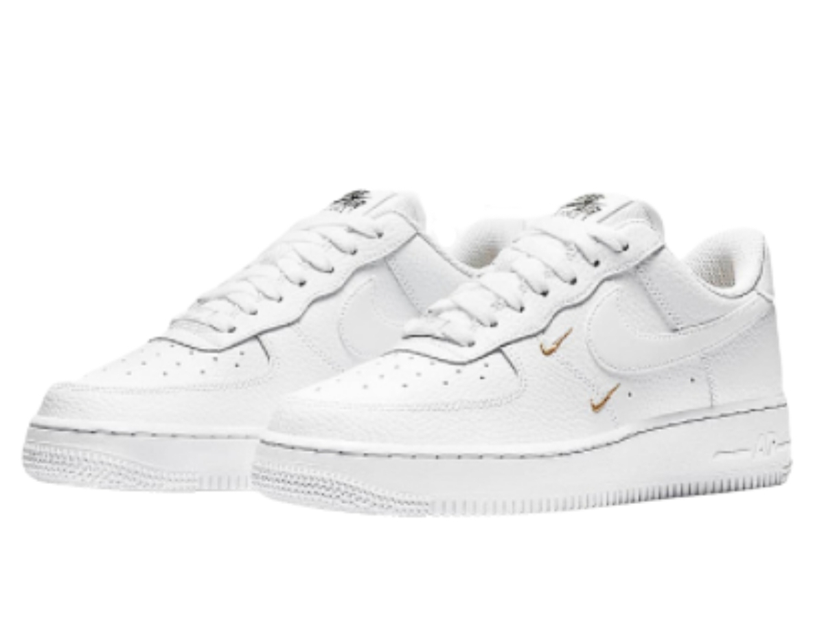 https://d2cva83hdk3bwc.cloudfront.net/nike-air-force-1--07-essential-3.jpg