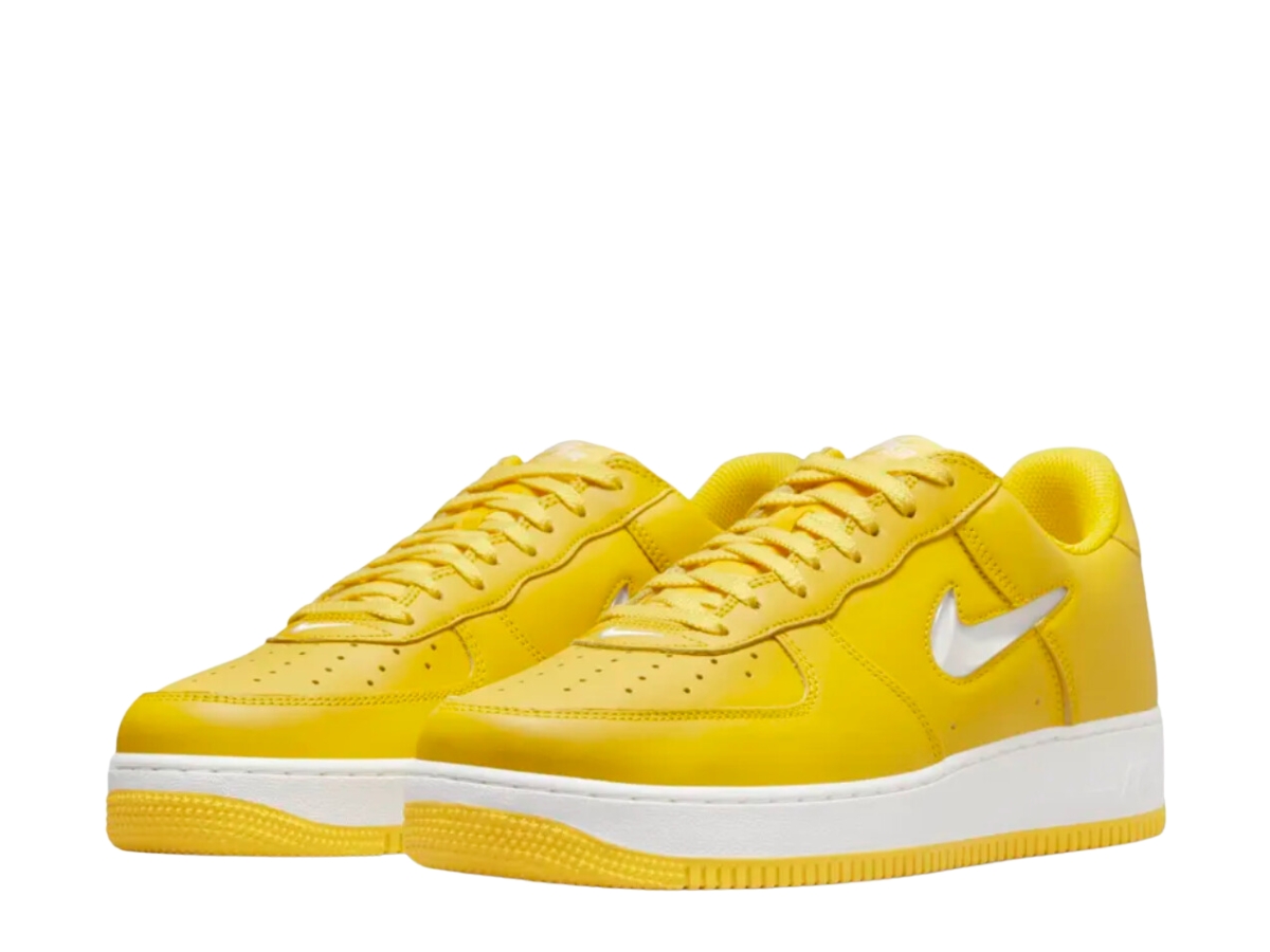 https://d2cva83hdk3bwc.cloudfront.net/nike-air-force-1-low--07-retro-color-of-the-month-yellow-jewel-3.jpg