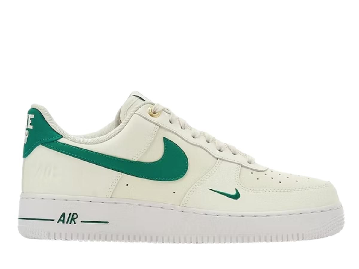 https://d2cva83hdk3bwc.cloudfront.net/nike-air-force-1-low--07-se-40th-anniversary-edition-sail-malachite--w--1.jpg