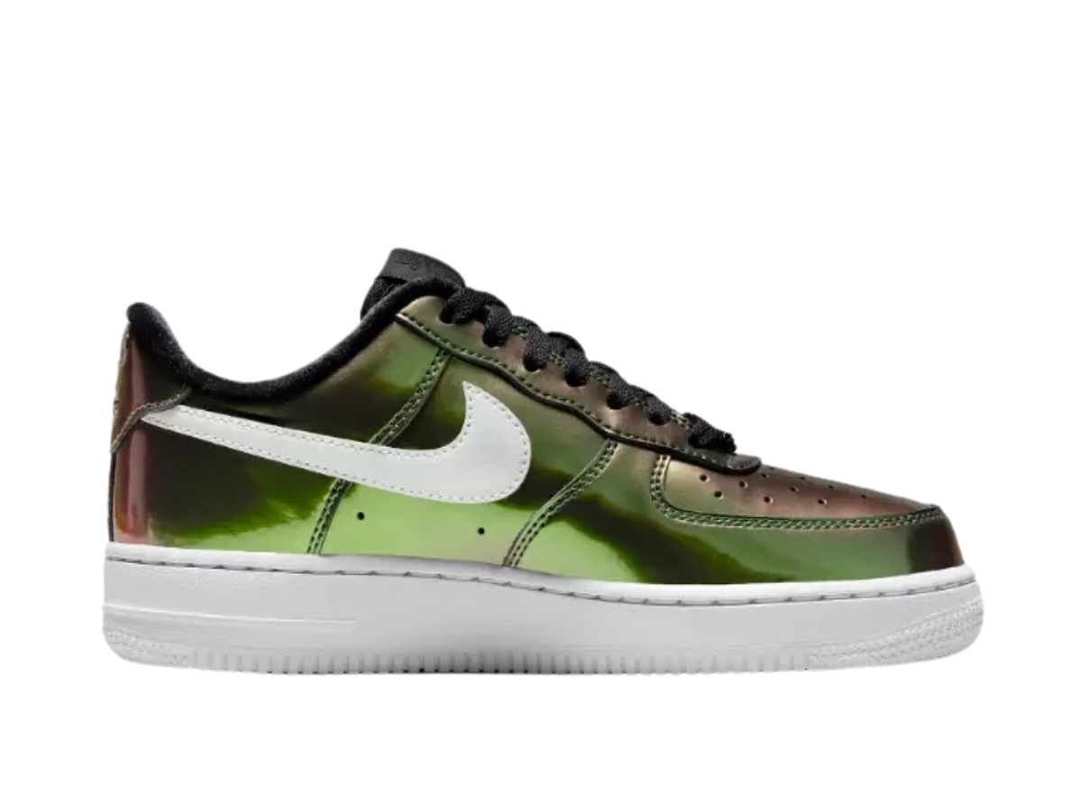 https://d2cva83hdk3bwc.cloudfront.net/nike-air-force-1-low-07-lv8-iridescent-w-1.jpg