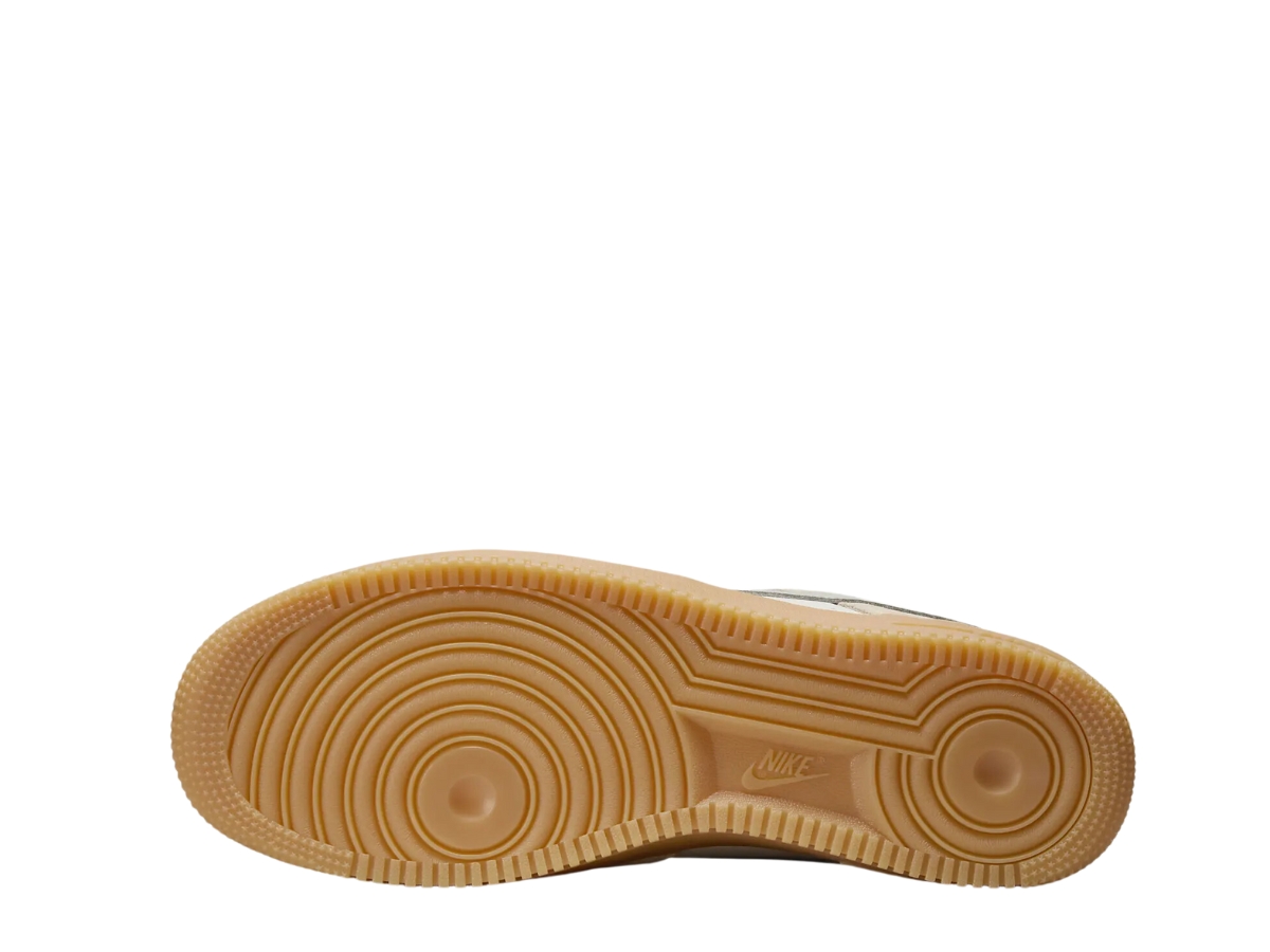 https://d2cva83hdk3bwc.cloudfront.net/nike-air-force-1-low-07-lv8-phantom-light-smoke-gum-5.jpg