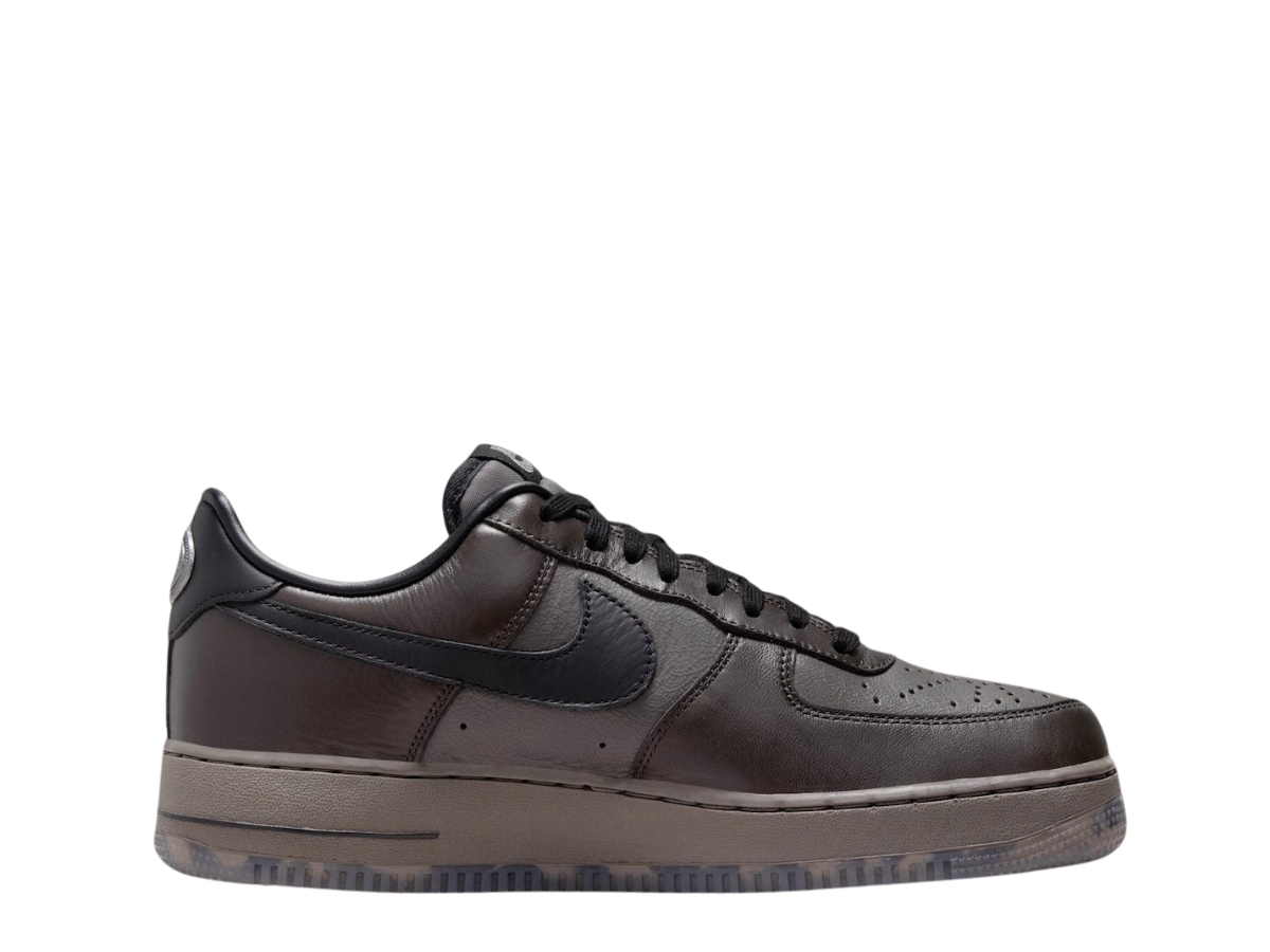 https://d2cva83hdk3bwc.cloudfront.net/nike-air-force-1-low-black-tea-and-petra-brown-1.jpg