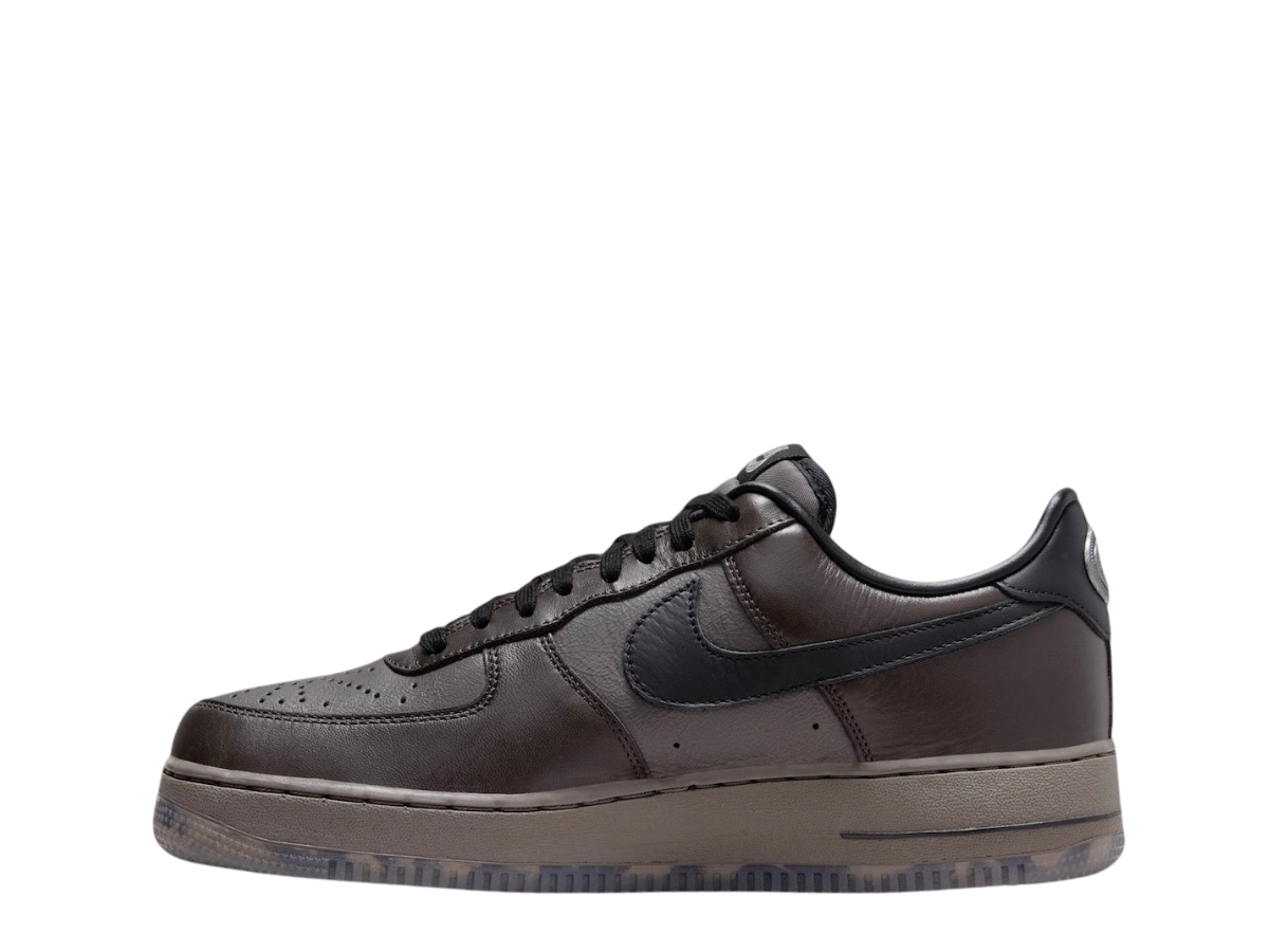 https://d2cva83hdk3bwc.cloudfront.net/nike-air-force-1-low-black-tea-and-petra-brown-2.jpg
