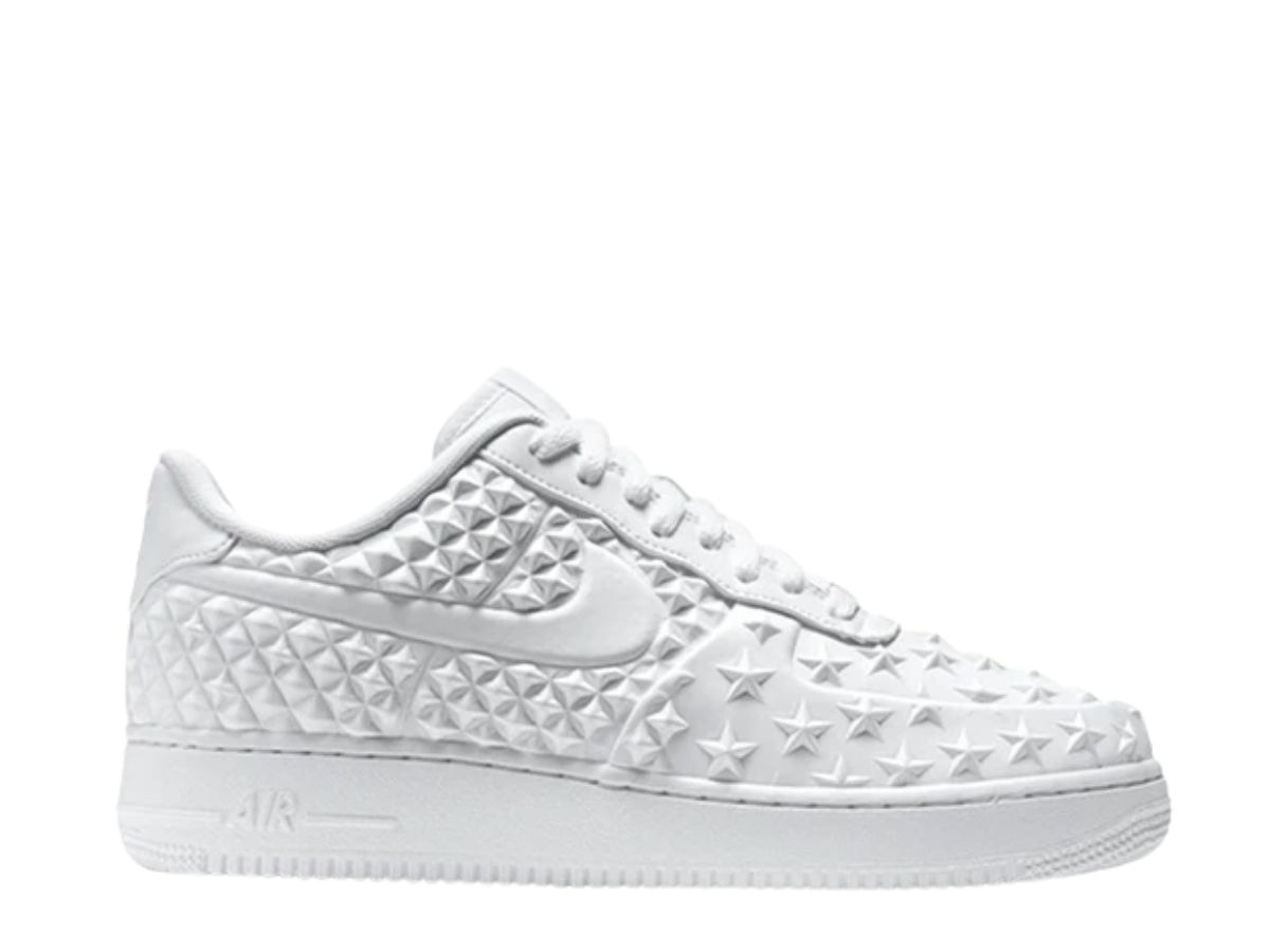 https://d2cva83hdk3bwc.cloudfront.net/nike-air-force-1-low-independence-day-white-1.jpg