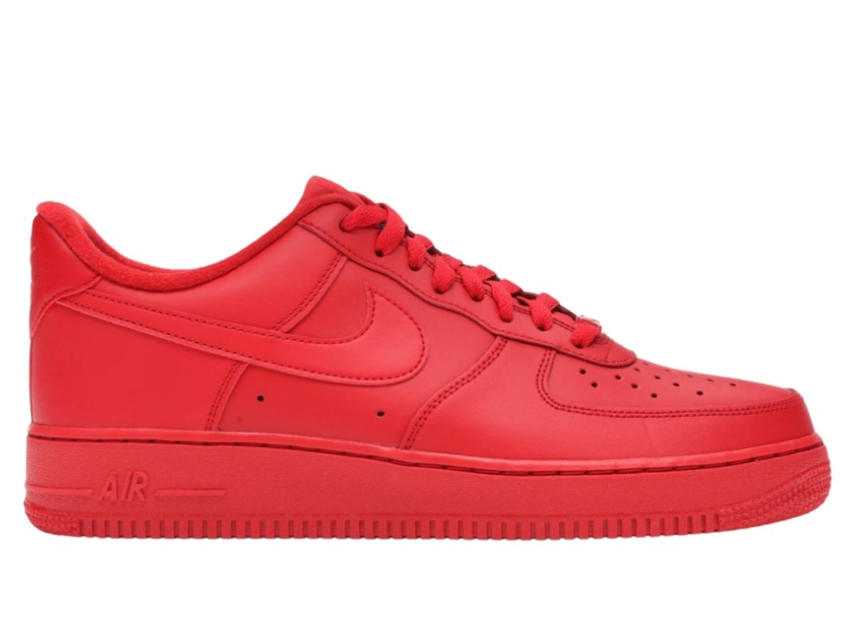 https://d2cva83hdk3bwc.cloudfront.net/nike-air-force-1-low-triple-red-1.jpg