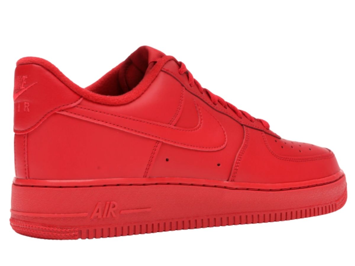 https://d2cva83hdk3bwc.cloudfront.net/nike-air-force-1-low-triple-red-3.jpg