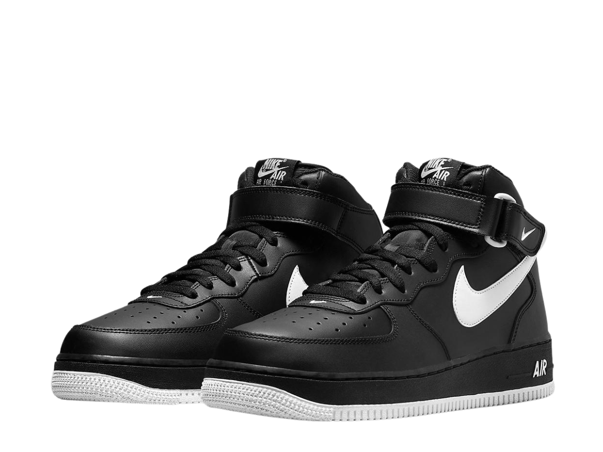 https://d2cva83hdk3bwc.cloudfront.net/nike-air-force-1-mid--07-black-white-sole-3.jpg