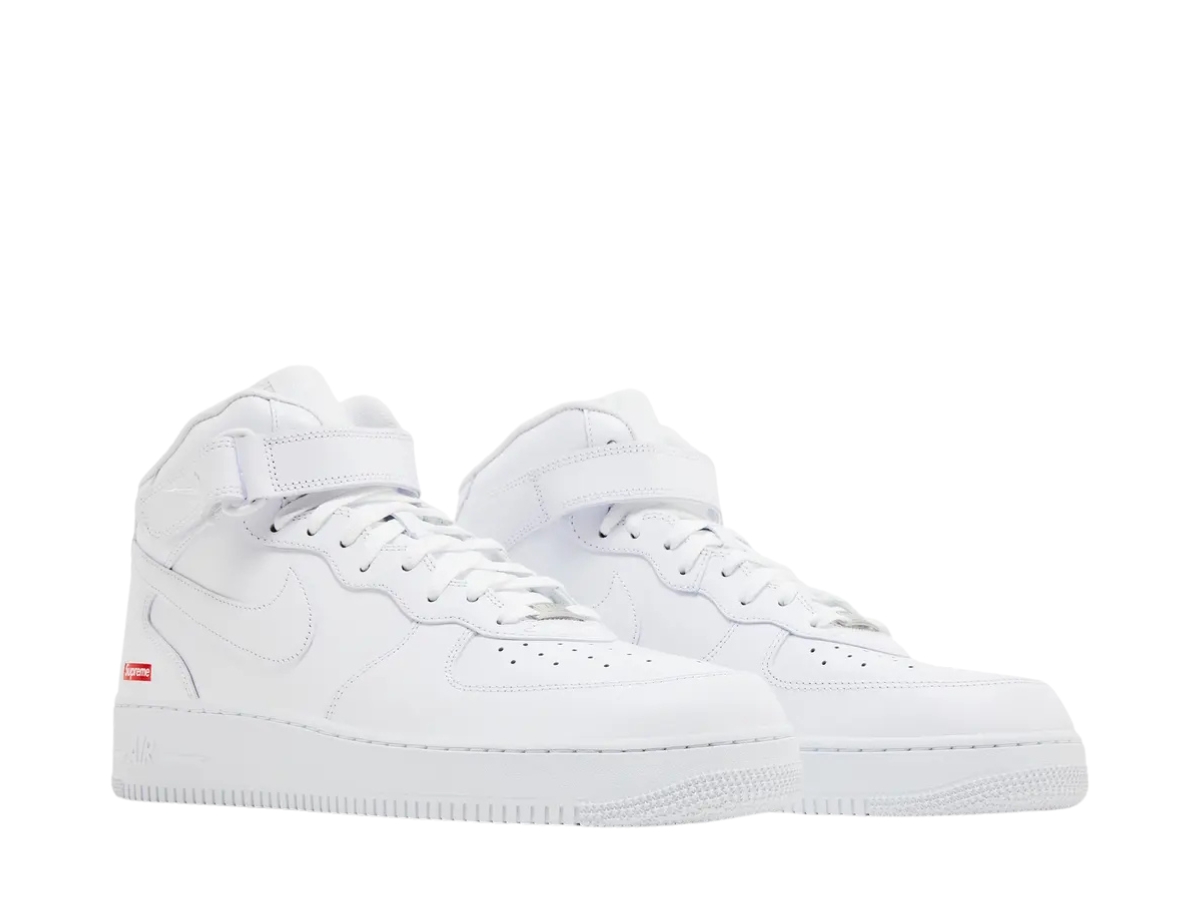 https://d2cva83hdk3bwc.cloudfront.net/nike-air-force-1-mid-supreme-white-3.jpg