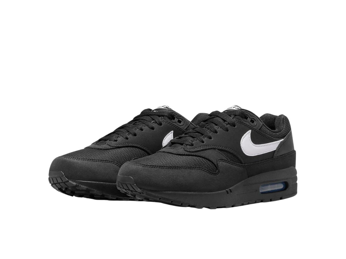 https://d2cva83hdk3bwc.cloudfront.net/nike-air-max-1-black-white-swoosh-3.jpg