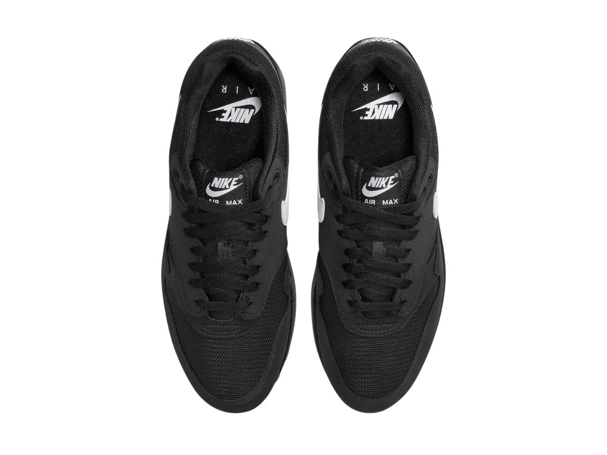 https://d2cva83hdk3bwc.cloudfront.net/nike-air-max-1-black-white-swoosh-4.jpg