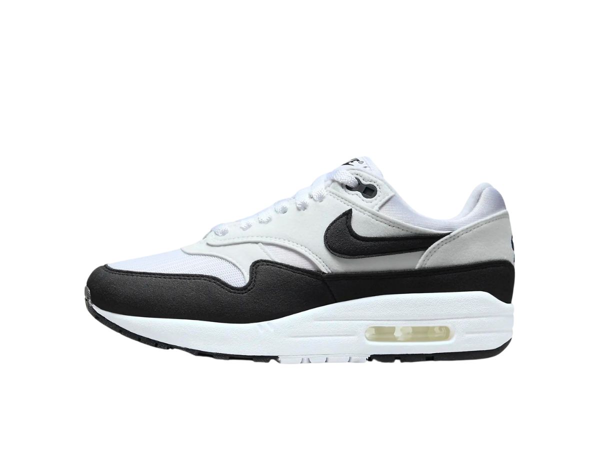 https://d2cva83hdk3bwc.cloudfront.net/nike-air-max-1-white-black--w--2.jpg