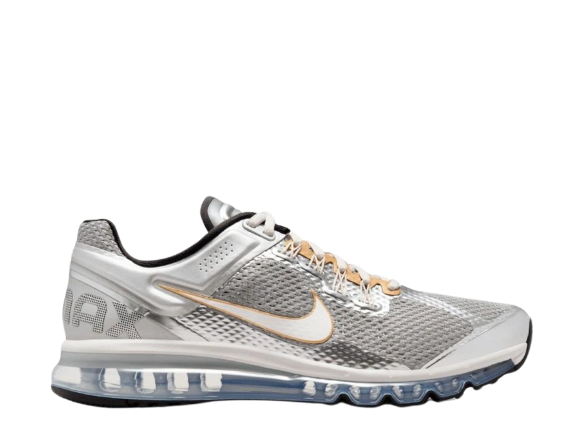 https://d2cva83hdk3bwc.cloudfront.net/nike-air-max-2013-silver-metallic-gold-phantom-1.jpg