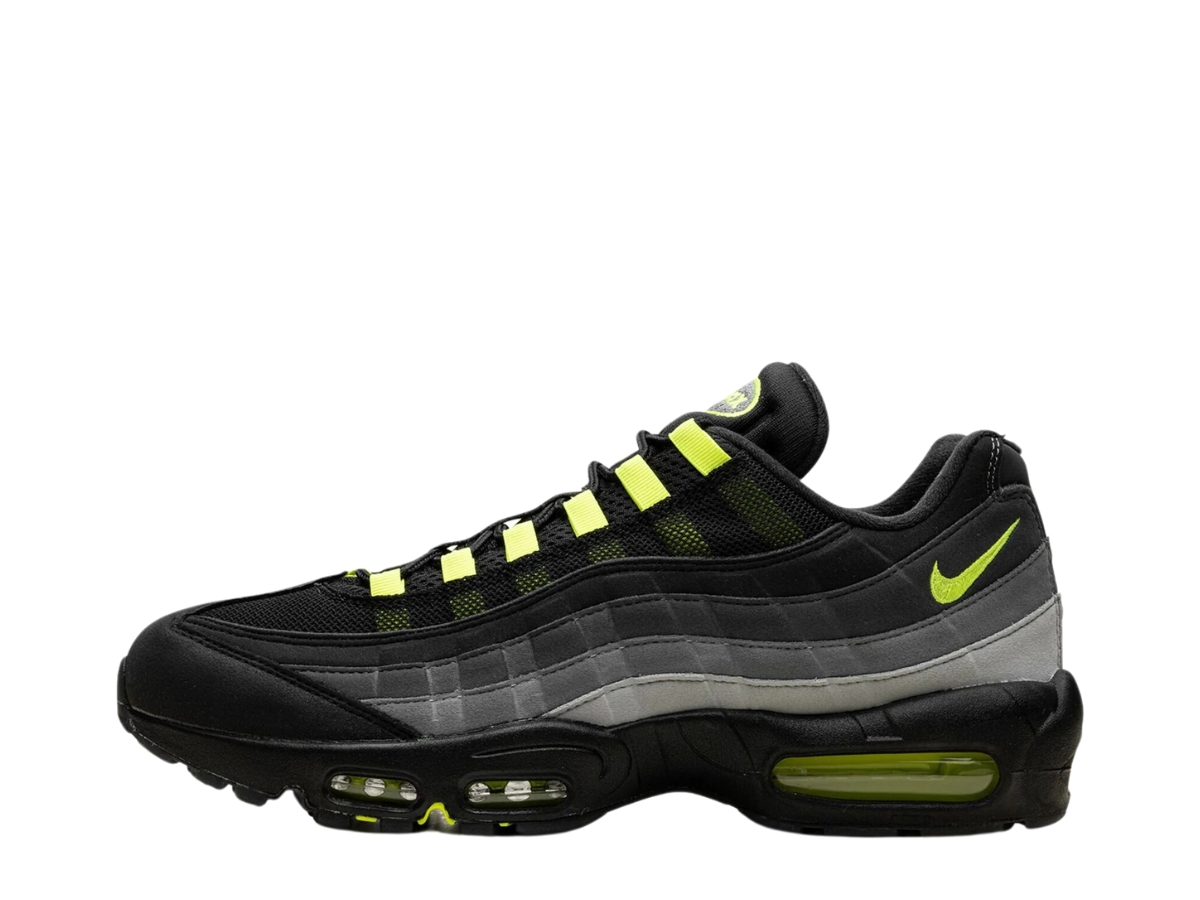 https://d2cva83hdk3bwc.cloudfront.net/nike-air-max-95-black-neon-2.jpg