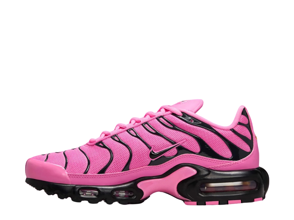 https://d2cva83hdk3bwc.cloudfront.net/nike-air-max-plus-pink-black-women-s-2.jpg