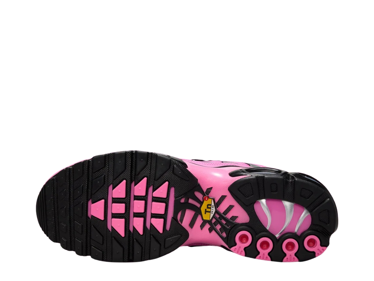 https://d2cva83hdk3bwc.cloudfront.net/nike-air-max-plus-pink-black-women-s-4.jpg